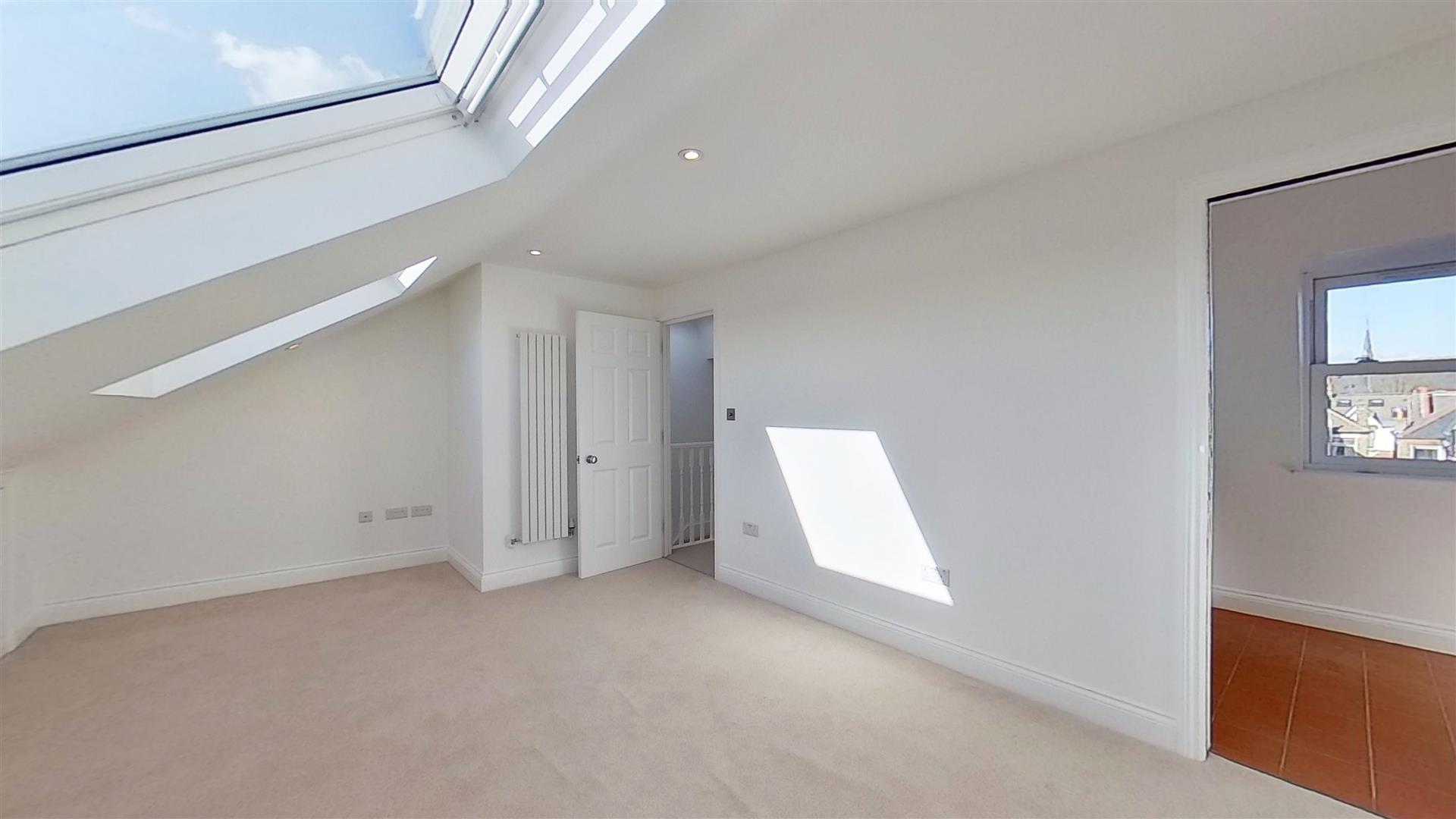 Property Image 95a32739-5c16-4af6-b7ad-1c1cee90d553