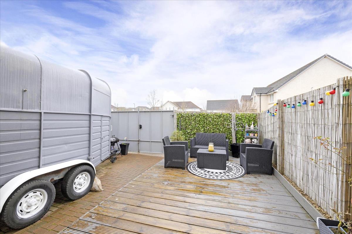 Property Image 95a523f6-61ae-4543-81e3-b3102ebb261c