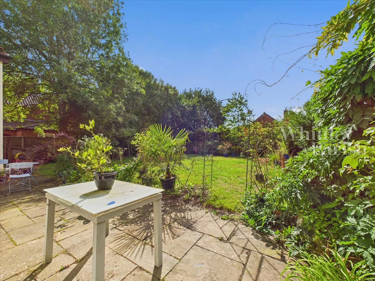Property Image 95a79e72-6156-41e4-a8dd-81c9b78fe2c0