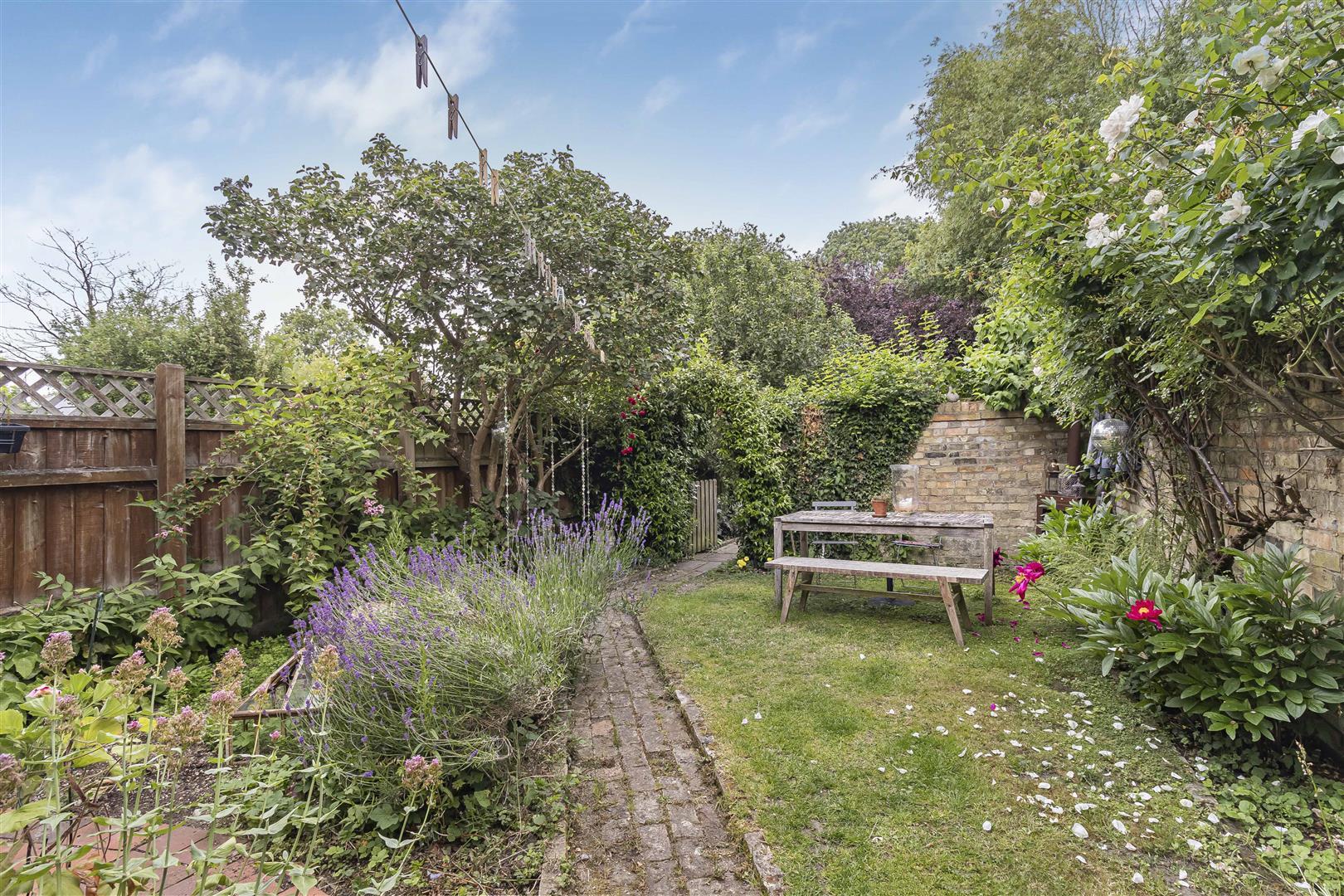 Property Image 95a83161-a4c7-4262-8c2e-d1d48ad652c8