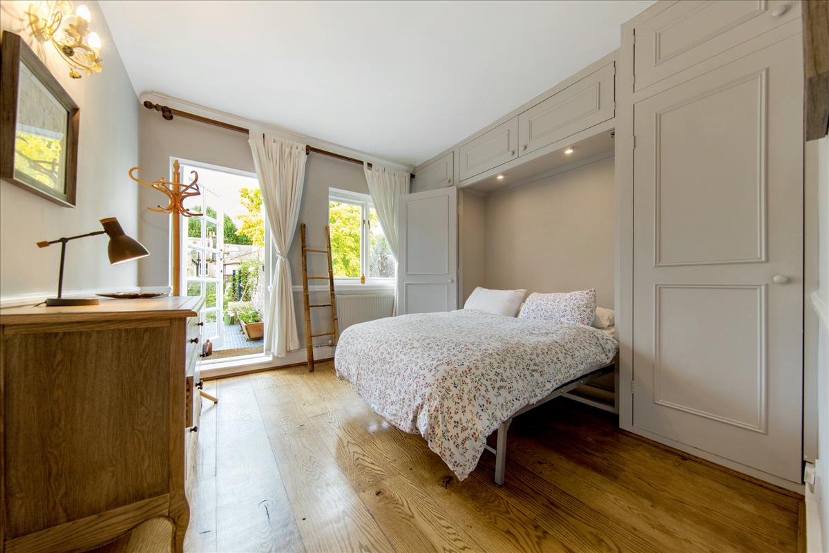 Property Image 95aa5064-3726-432f-abed-08c2c8f92f65