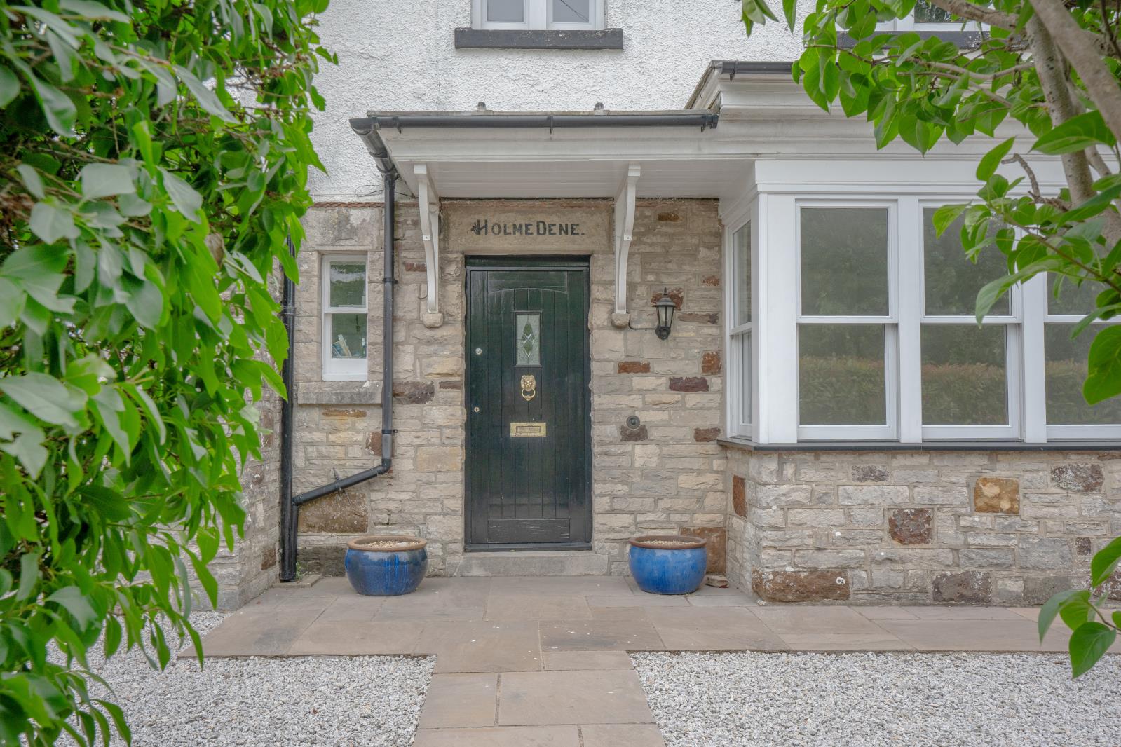 Property Image 95b3c42b-01fa-4cc4-bb1f-69db6514f40d