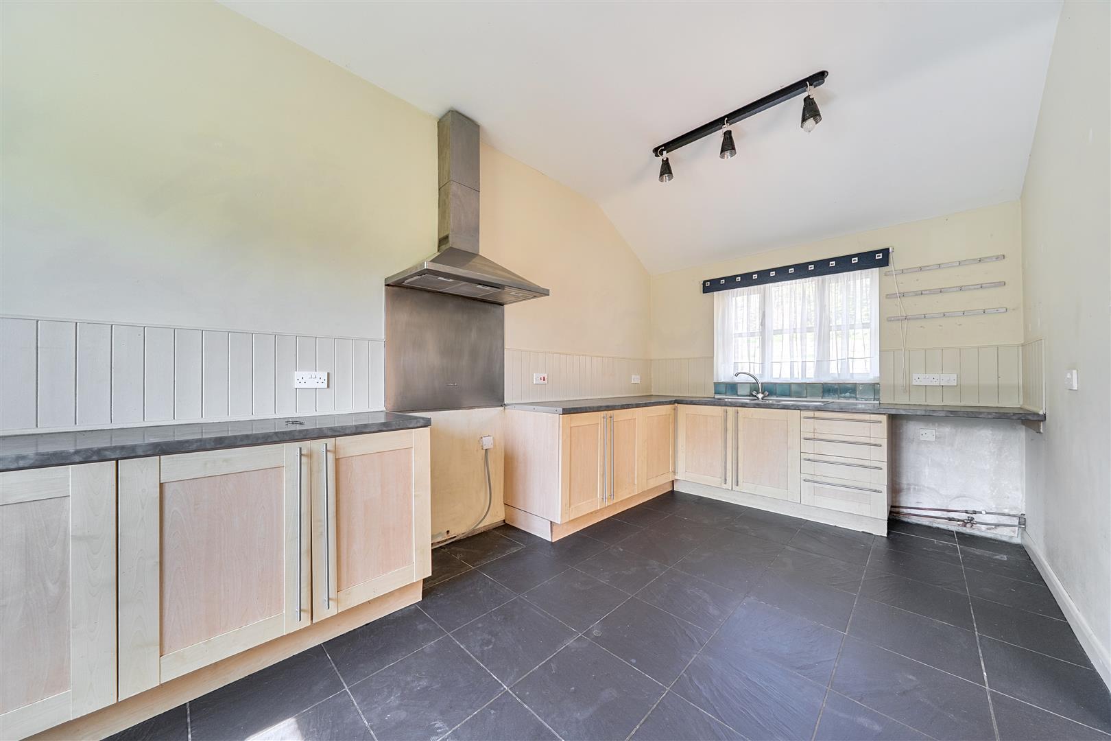 Property Image 95b75533-899f-456e-808e-f10307c33426