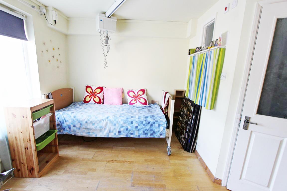 Property Image 95b96b1f-03e3-4342-81a9-74c363469f5b