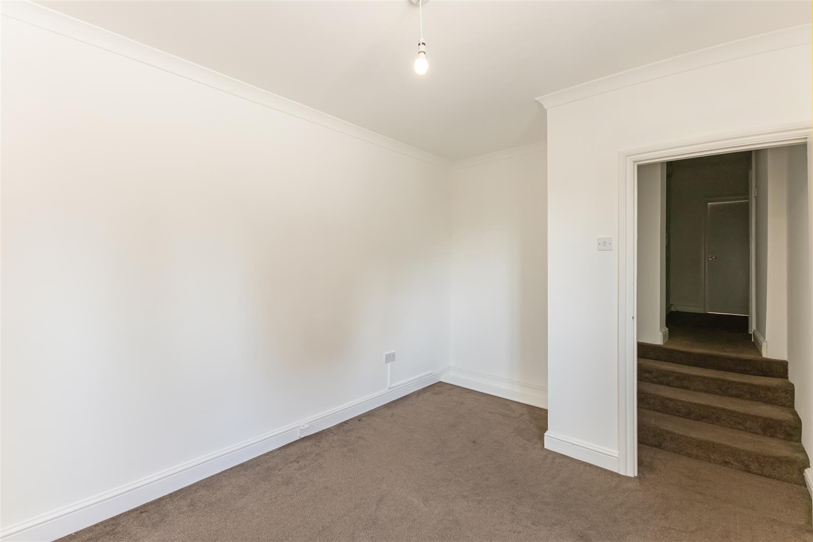 Property Image 95bd35b5-157d-472f-9f56-562b54698403