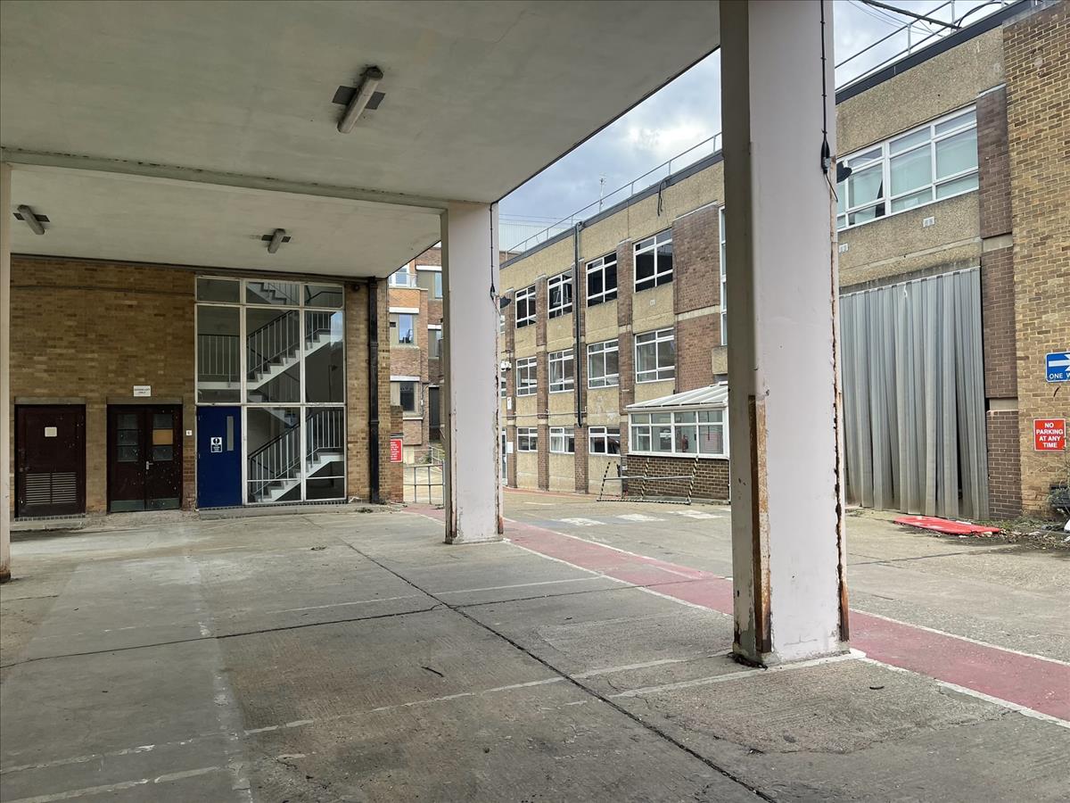 Property Image 95be249b-5be5-4587-8e3e-a7dbc673d428