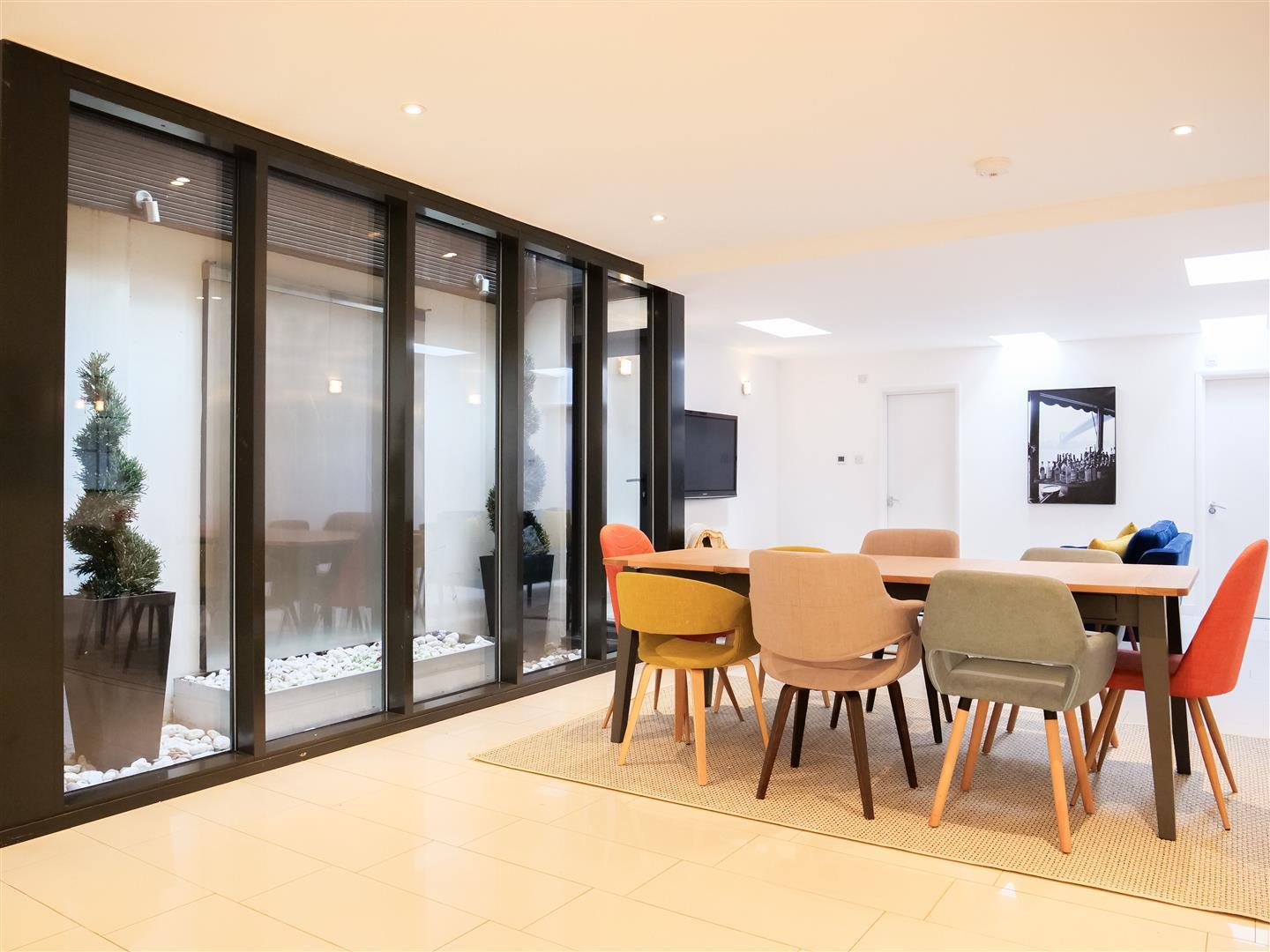 Property Image 95c75648-d561-45c0-b0d0-ca6e574047d8