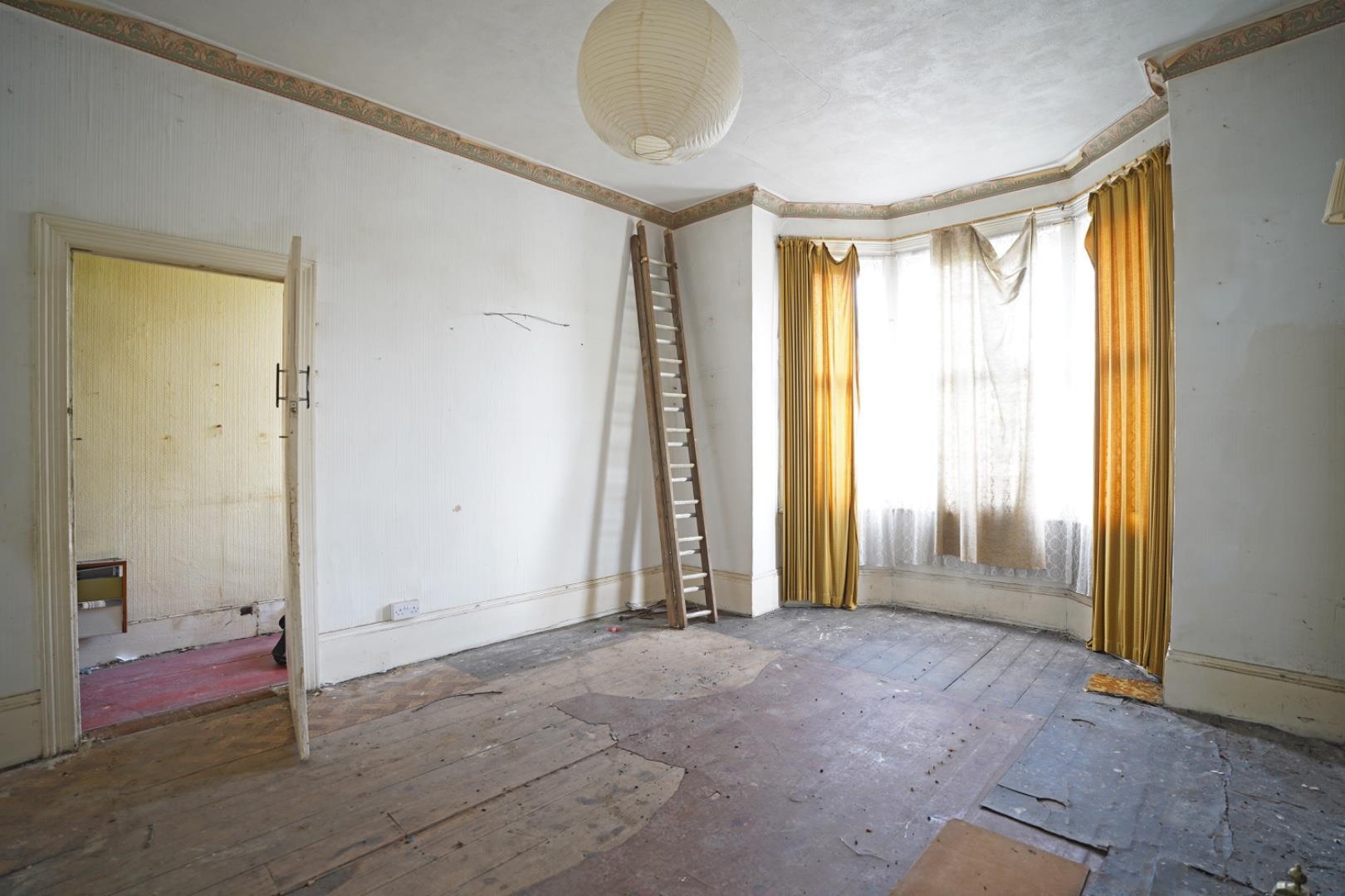 Property Image 95ccebaa-aa31-4de3-8cff-b136fafae3d9