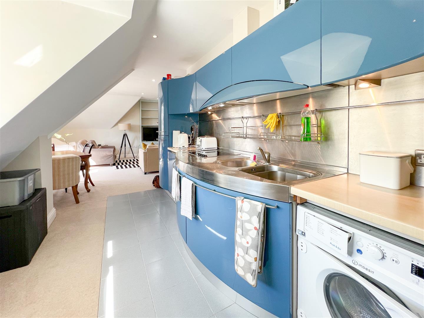 Property Image 95cd7db6-5929-4633-95d0-129c758e3e29