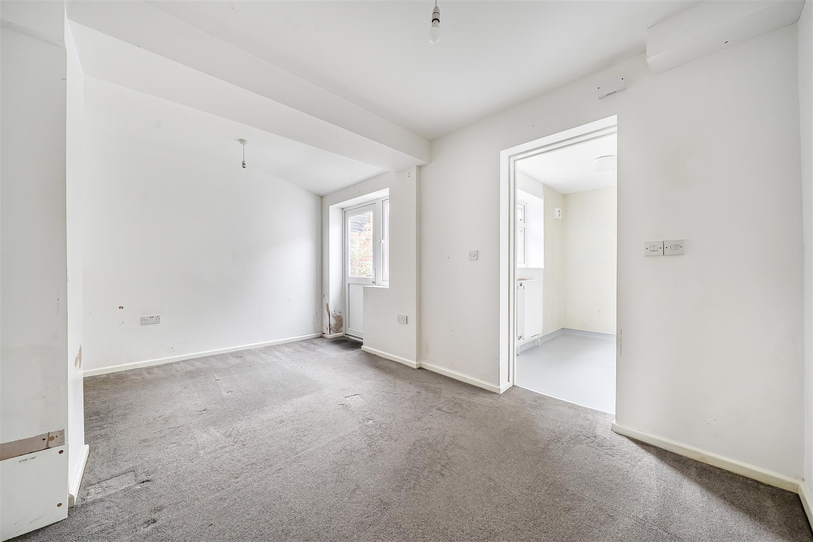 Property Image 95d9df76-7465-4aae-9de4-74f08b582ed0