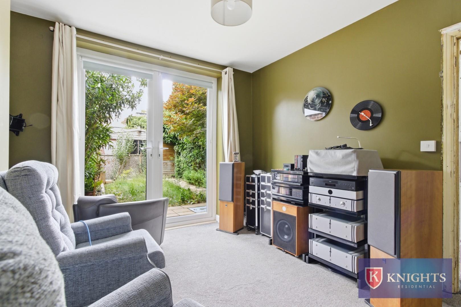 Property Image 95e03be2-3d8a-43b3-a2df-8b20f6d178e4