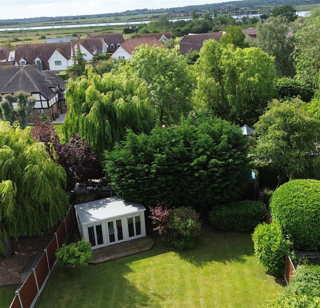 Property Image 95e330dc-84b8-48e4-b42b-d4e2ef644996