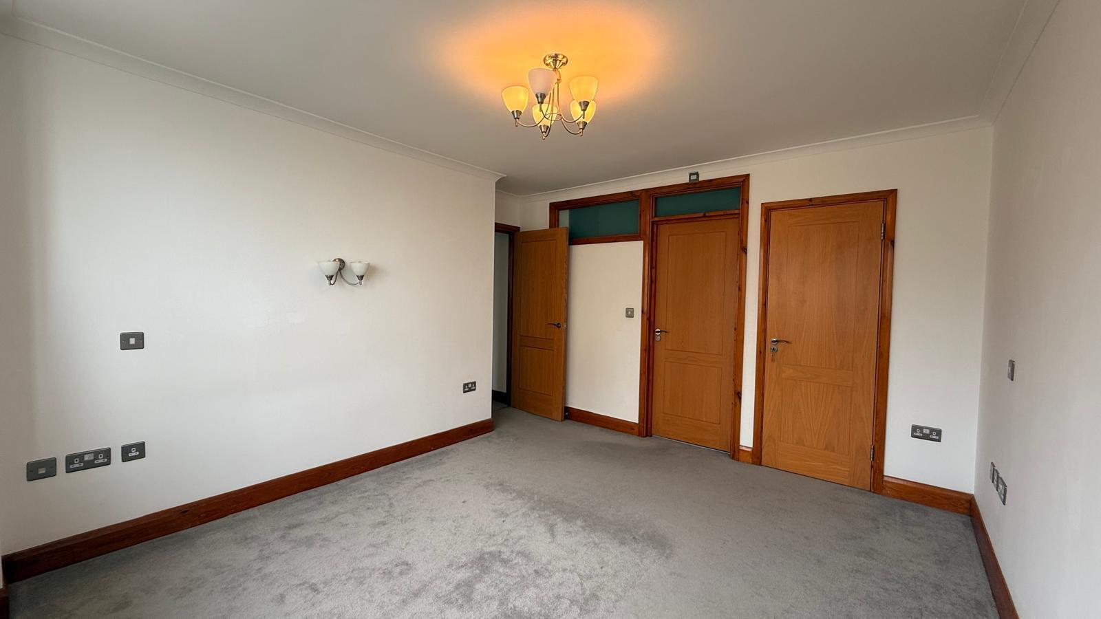 Property Image 95ef6b37-e357-4654-9949-18a0d352b529