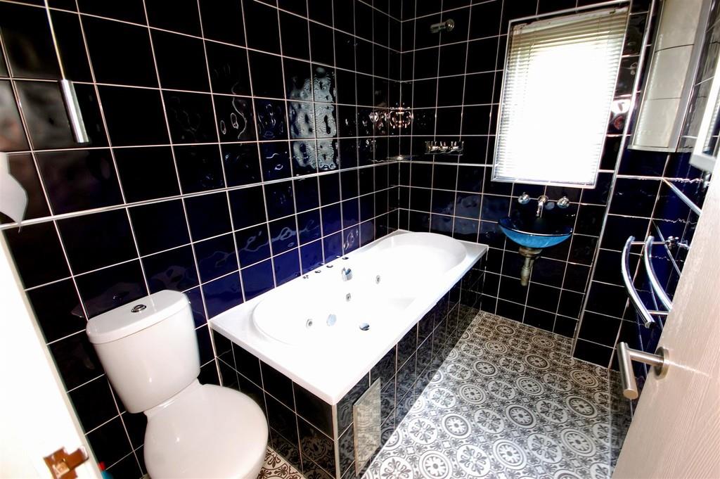 Property Image 95efabcb-5891-4775-966d-857d2a6f4e46