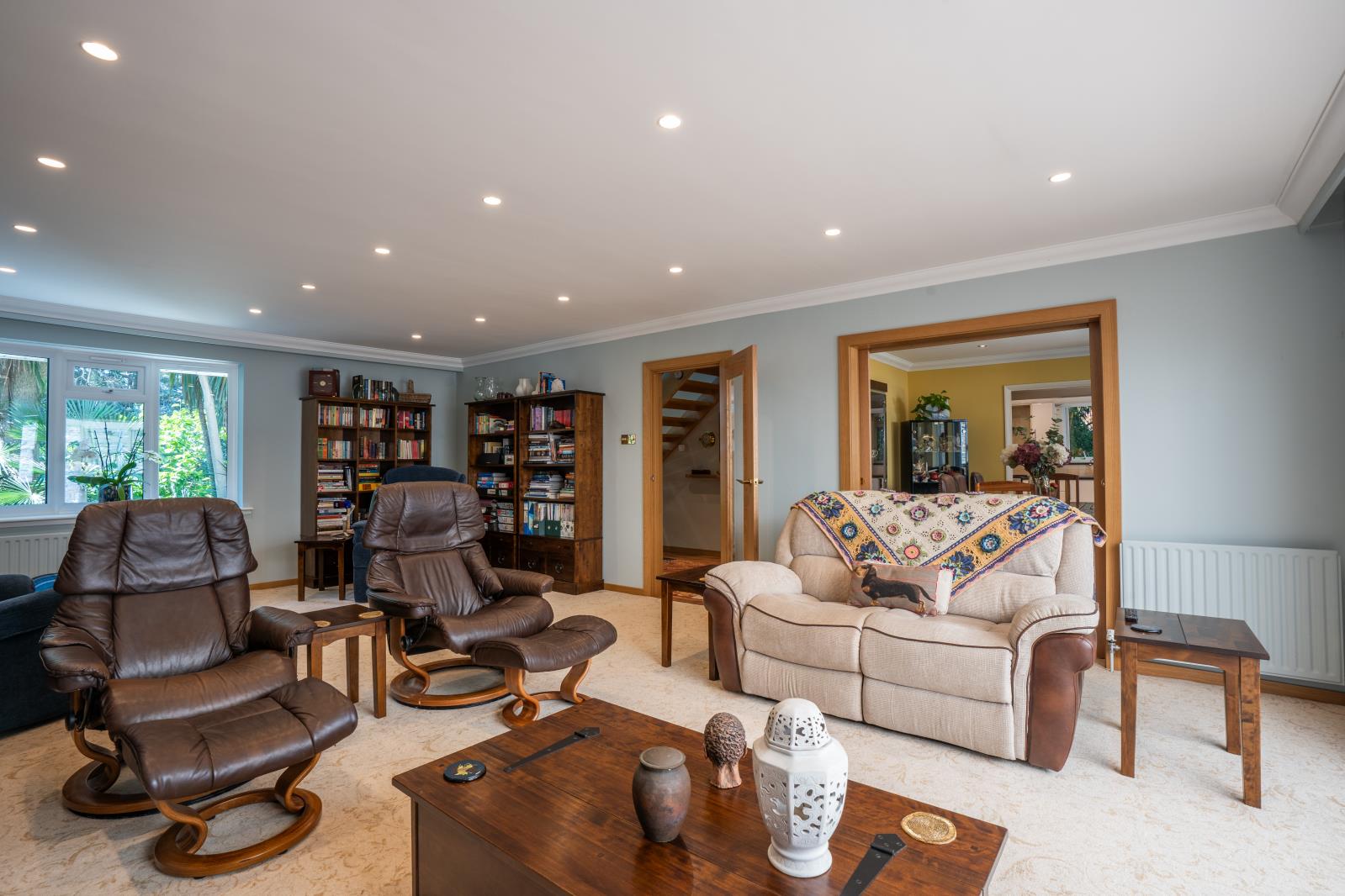 Property Image 95f85d4a-f149-4cff-b421-548cb0296e49