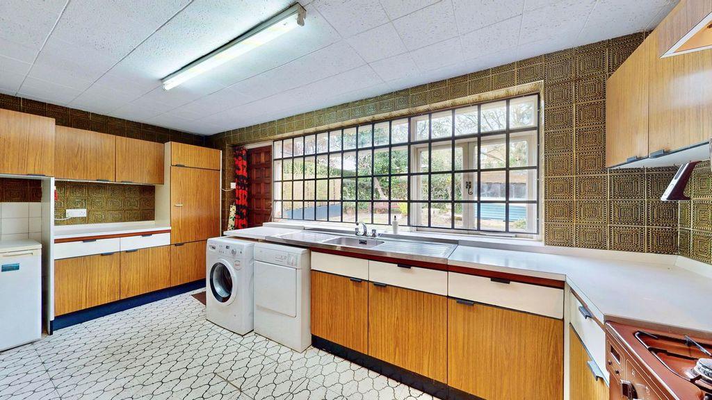 Property Image 95f86e25-bb4e-4d2d-93d9-5329ff0c4c5f