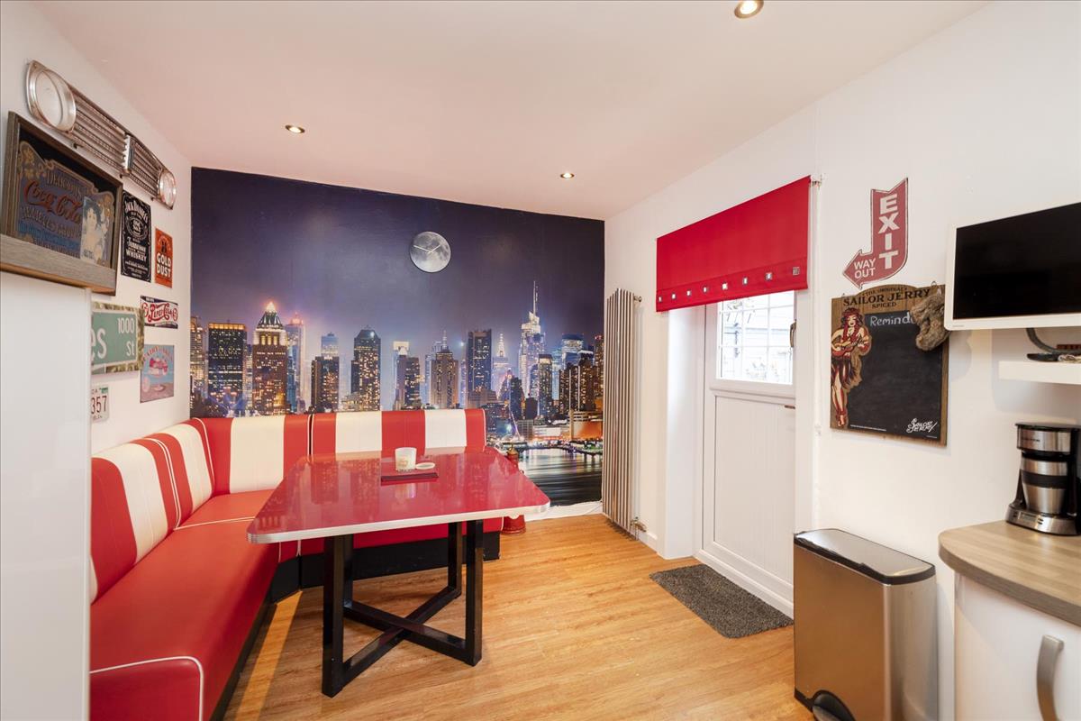 Property Image 95f89f93-00cd-4808-b835-9647ed23212f