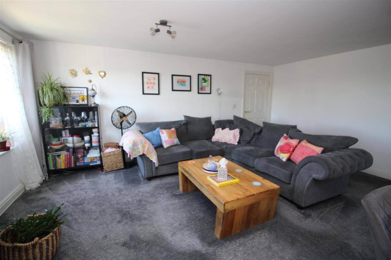 Property Image 9607f9f4-1bc5-468f-9f7c-0c14165a4ab2