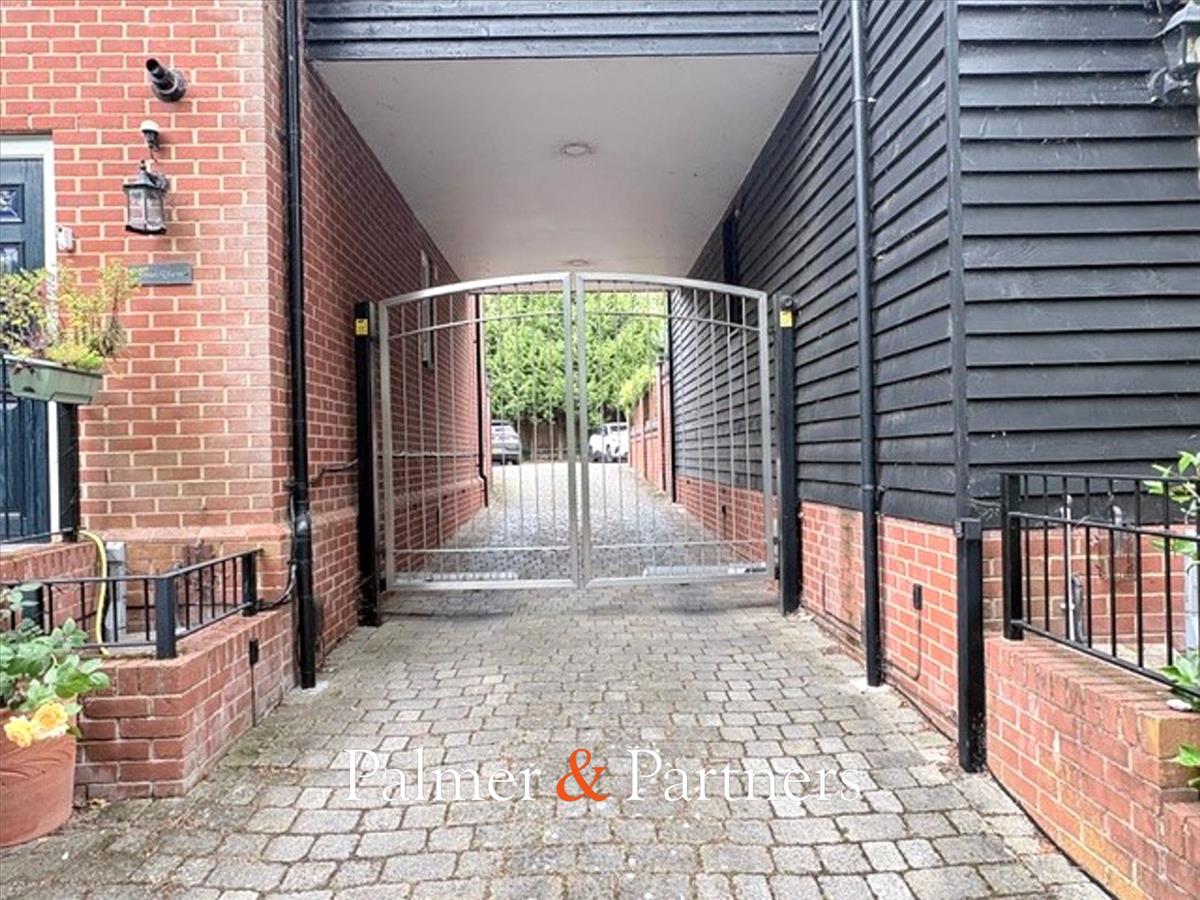 Property Image 960c629a-41fa-4a14-8c0e-f828a1442efb