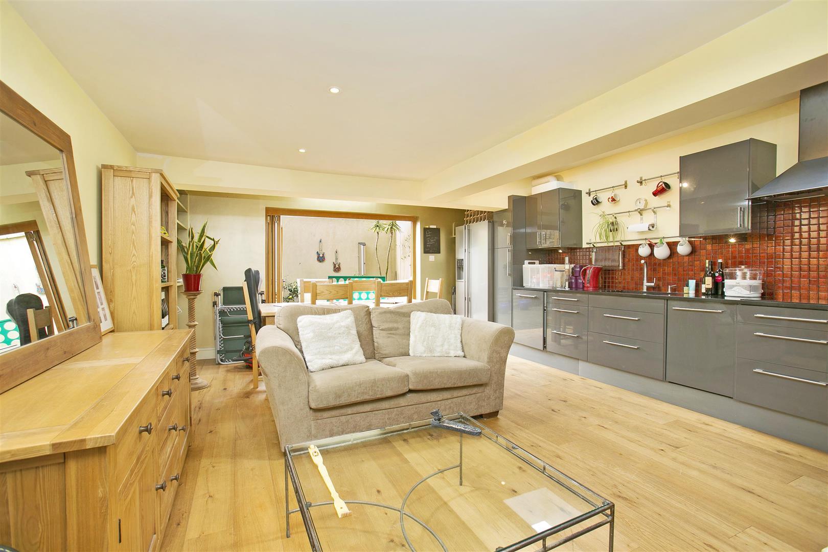 Property Image 961730dd-df48-4525-9bef-f7ad9eaee526