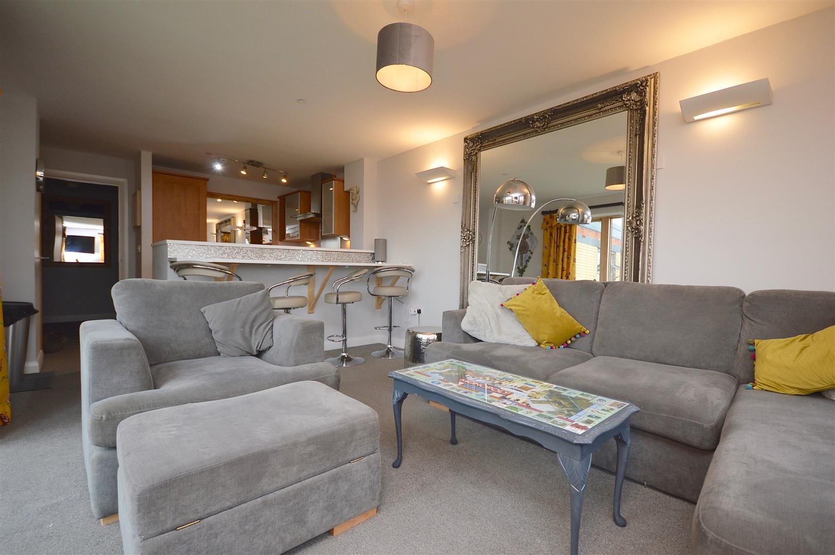 Property Image 96275e41-e6ec-4533-94ae-3a09ab3ac2bf