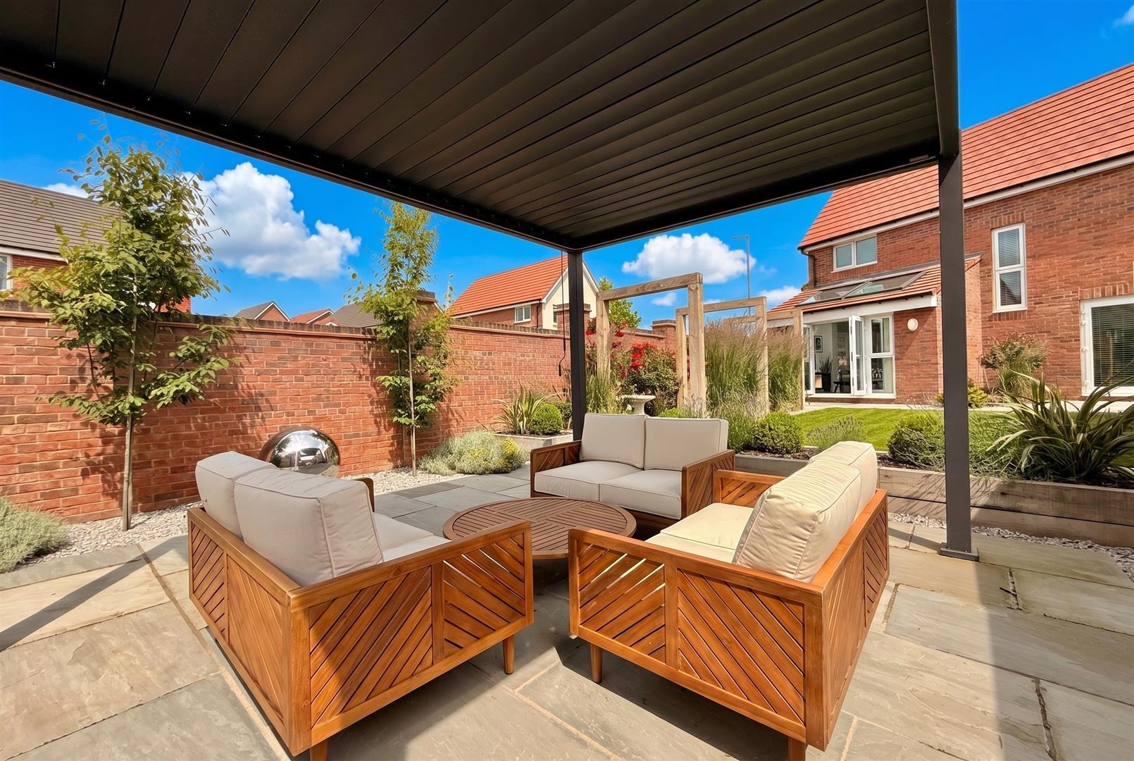 Property Image 964caade-7c22-4448-b0f1-ecdab0dbe13c