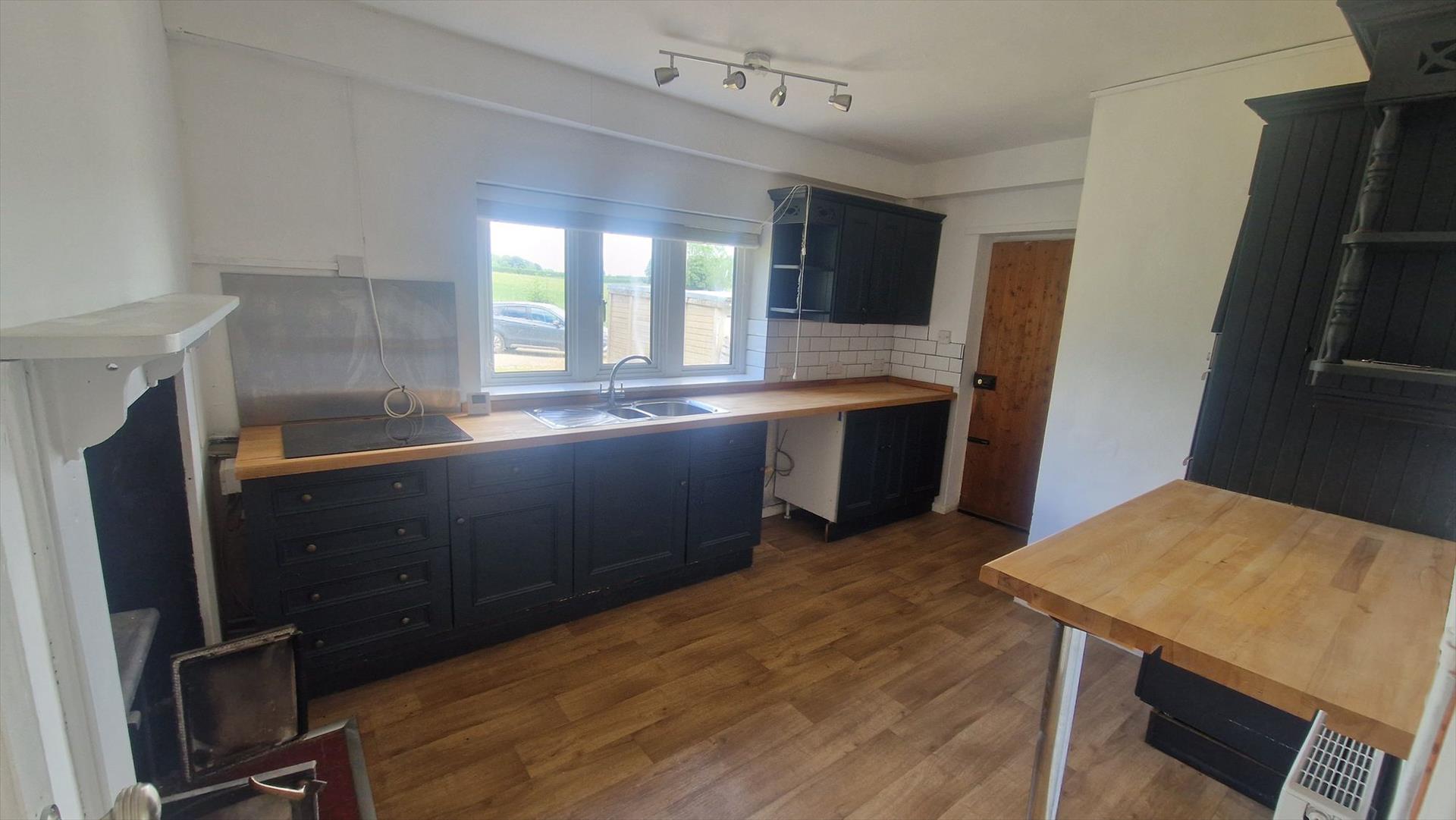 Property Image 964ede82-bcb2-4d03-93f9-ec576b7a03fc