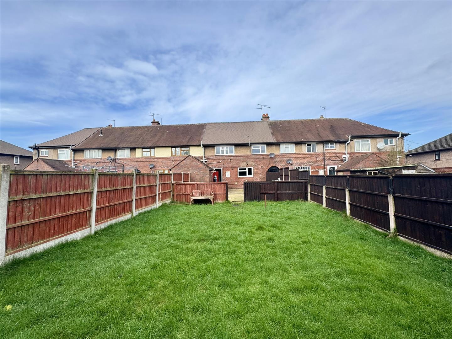 Property Image 965a8f09-8455-4266-b649-f97d832c417a