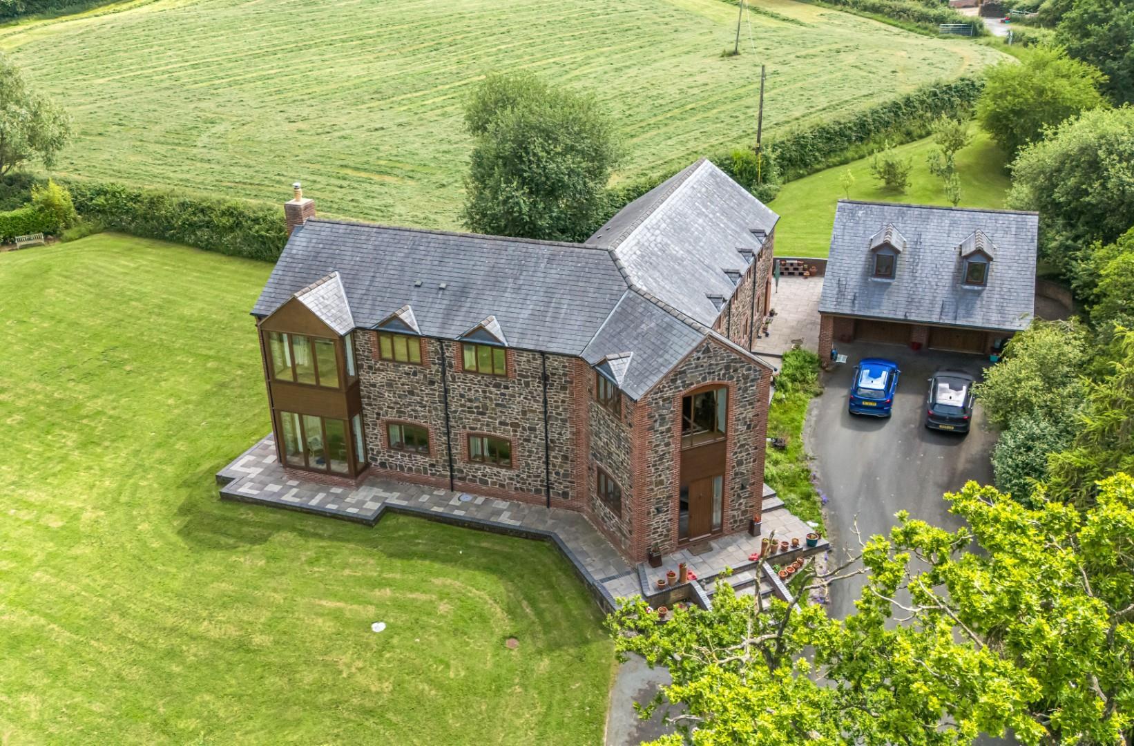 Property Image 965bba9c-851f-40ee-b8be-b1d6e68df69f