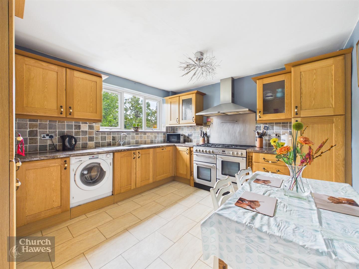 Property Image 9661a52f-f8ac-4cd6-a3cb-a88f905f2180