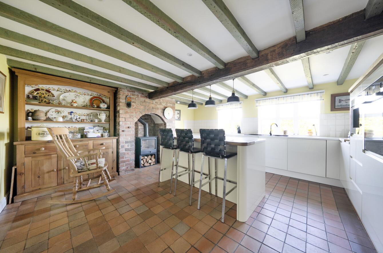 Property Image 966467c8-4ddb-4556-8bb4-854f7bb415f6