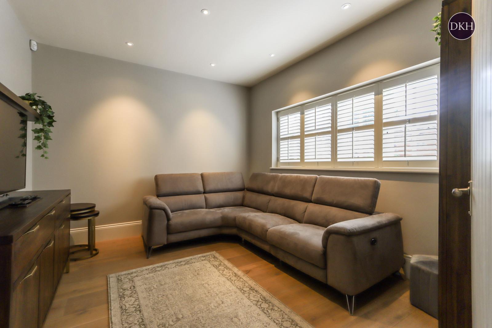 Property Image 967585d4-bf30-4ca7-93a0-b593903c99cd