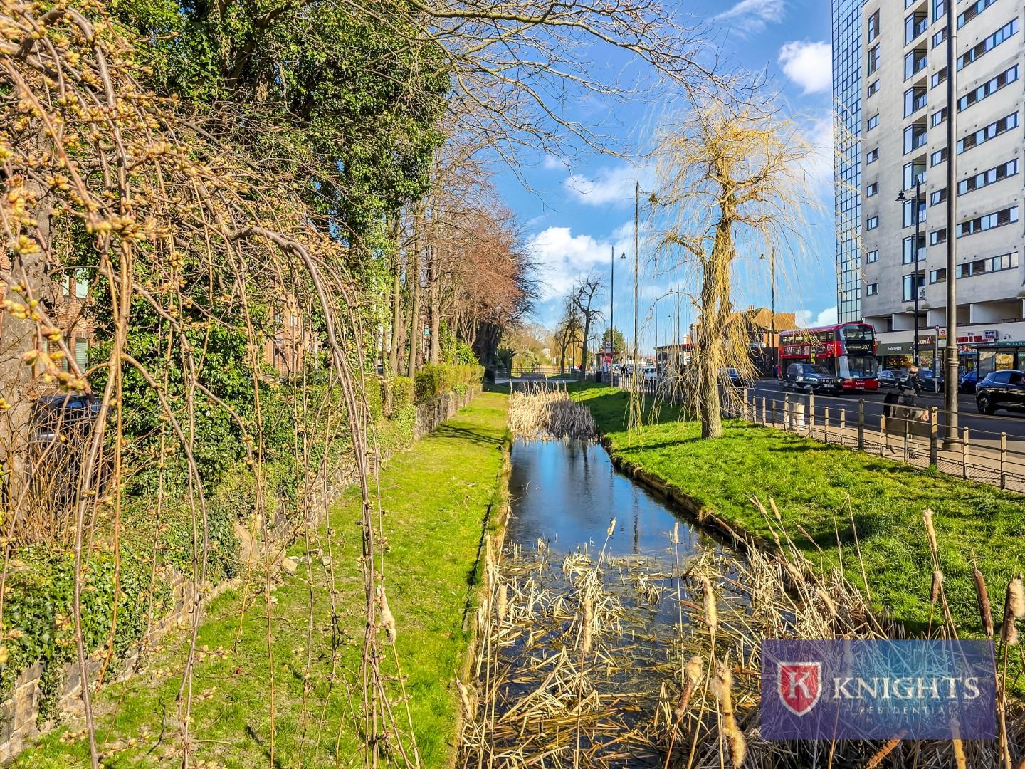 Property Image 9686f907-c507-41c1-86d9-8f4fb0e0f619