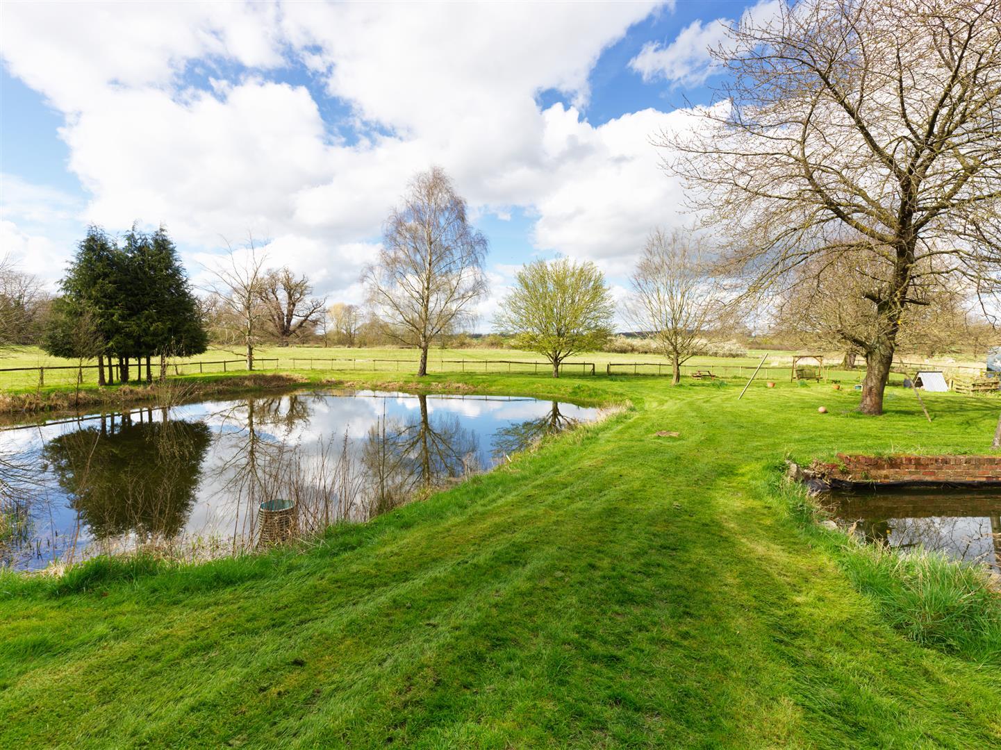 Property Image 968b492e-3eba-49bb-9375-9ee5bde92e66