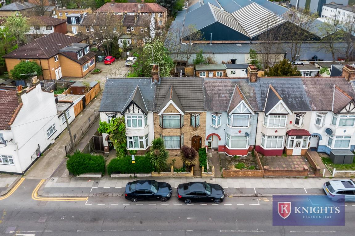 Property Image 9698c355-a2bc-4536-967a-79e831d83875