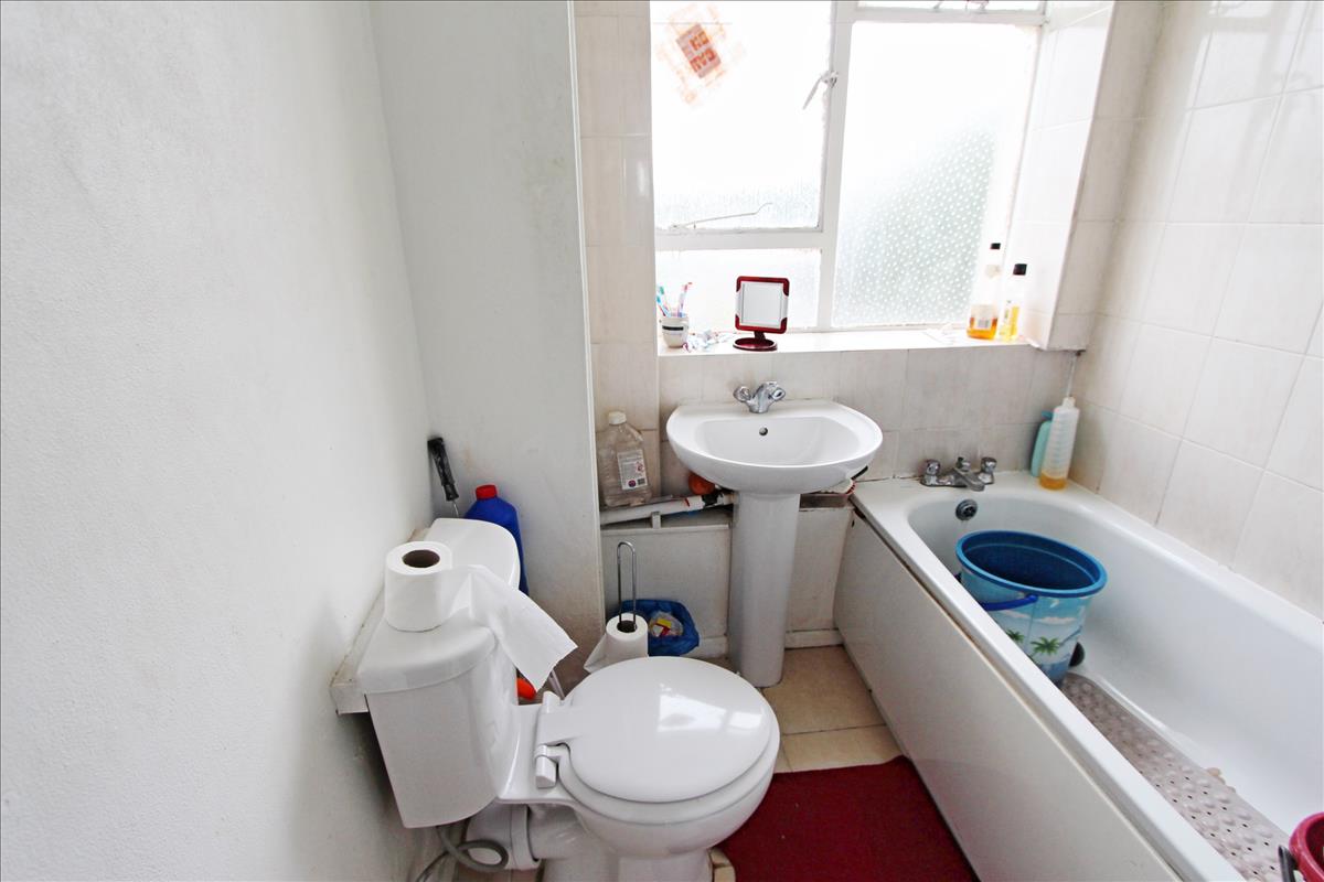 Property Image 96ac8ba4-8cdc-418a-a540-2a2a2d77e46b