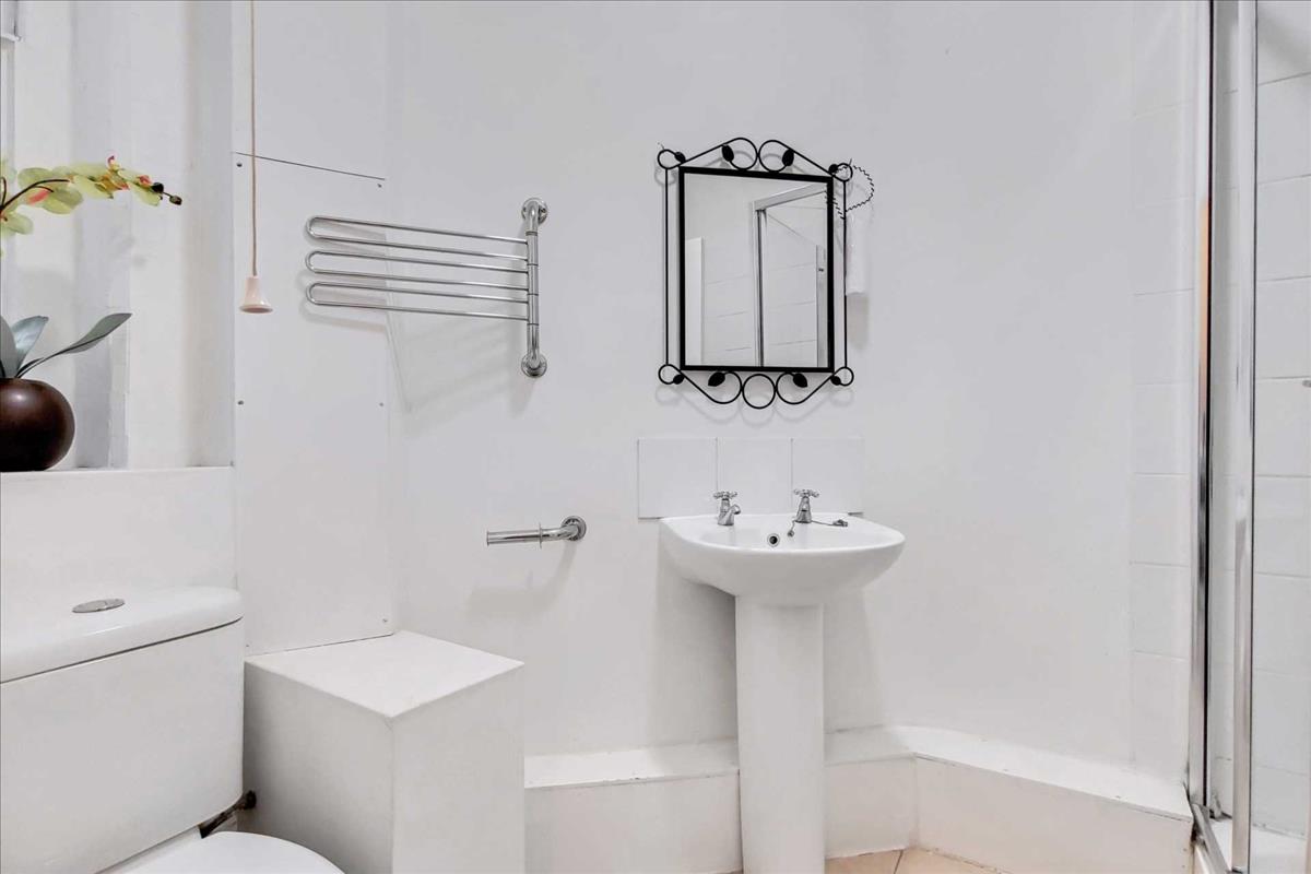 Property Image 96b558ef-67d8-4217-8b54-14b97f567f2d
