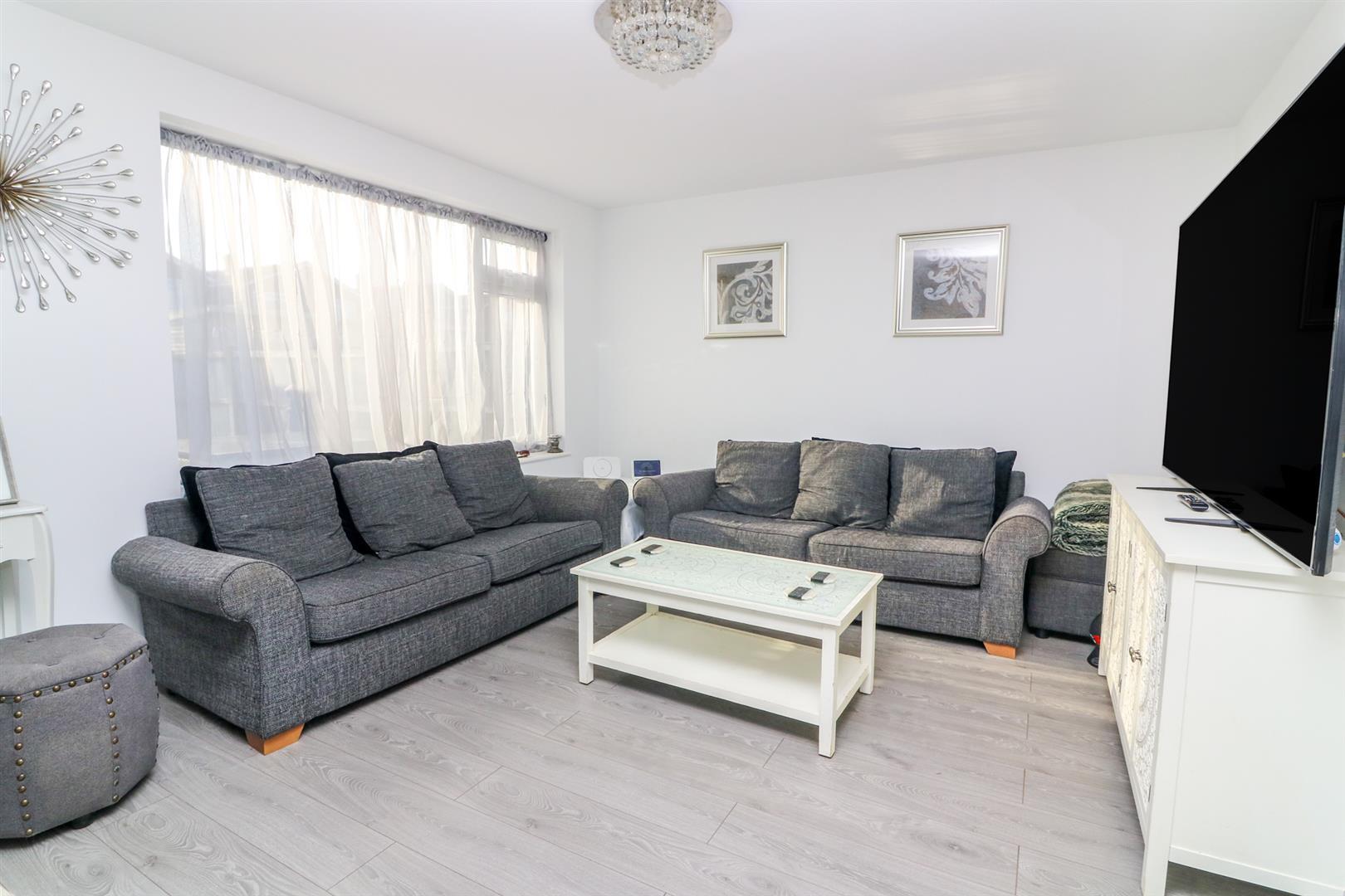 Property Image 96bb5376-47d3-425f-84e4-b1b731382b01