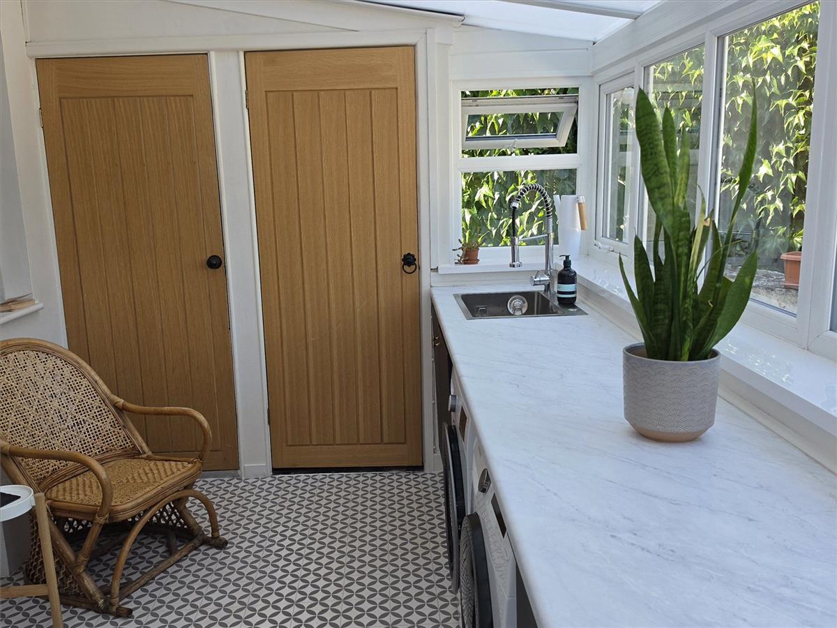 Property Image 96bd4615-d17b-4757-8f5e-b6813a4f5431