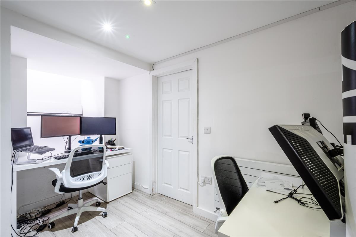 Property Image 96d11a0a-1f20-4415-a3ce-0c9f4dc0c08d