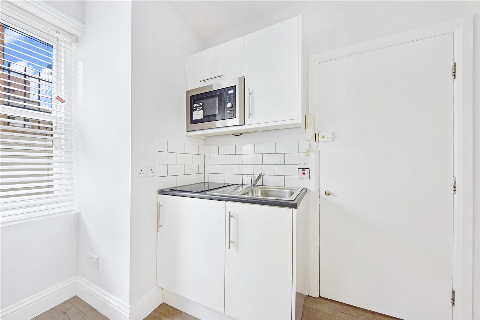 Property Image 96e4ddc3-9ec1-49d1-8bf2-5c40fb35ef21