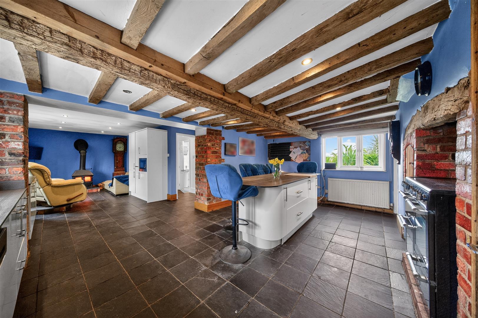 Property Image 96e76e8a-9c89-49c4-8342-c7274c04c4c6