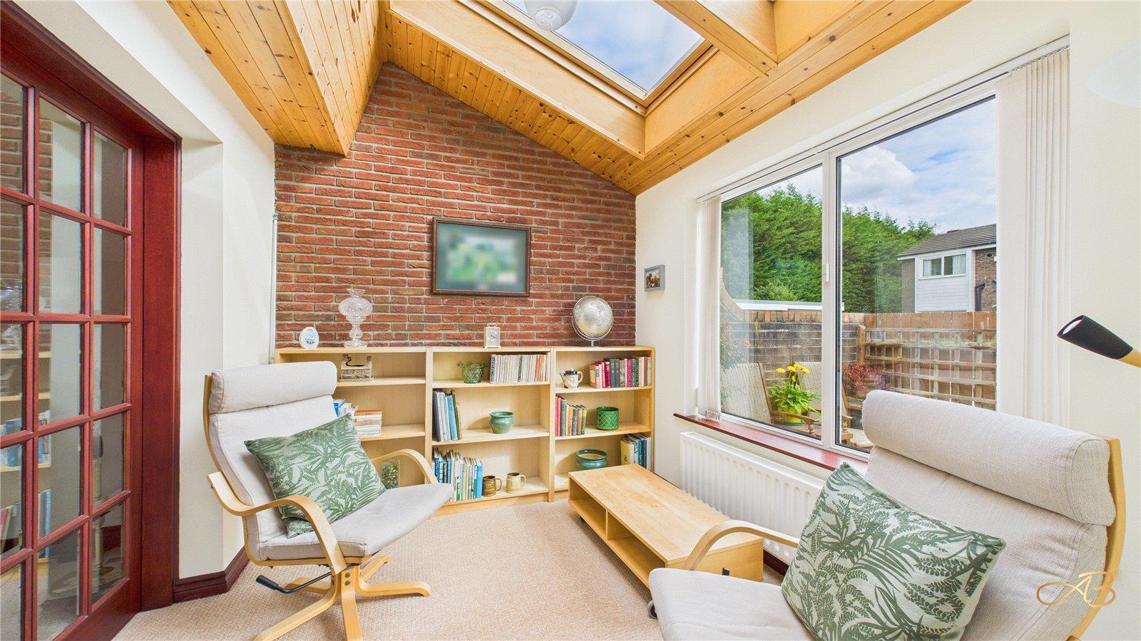 Property Image 96ef8ec3-4e5c-422e-acbd-86f4506965d9