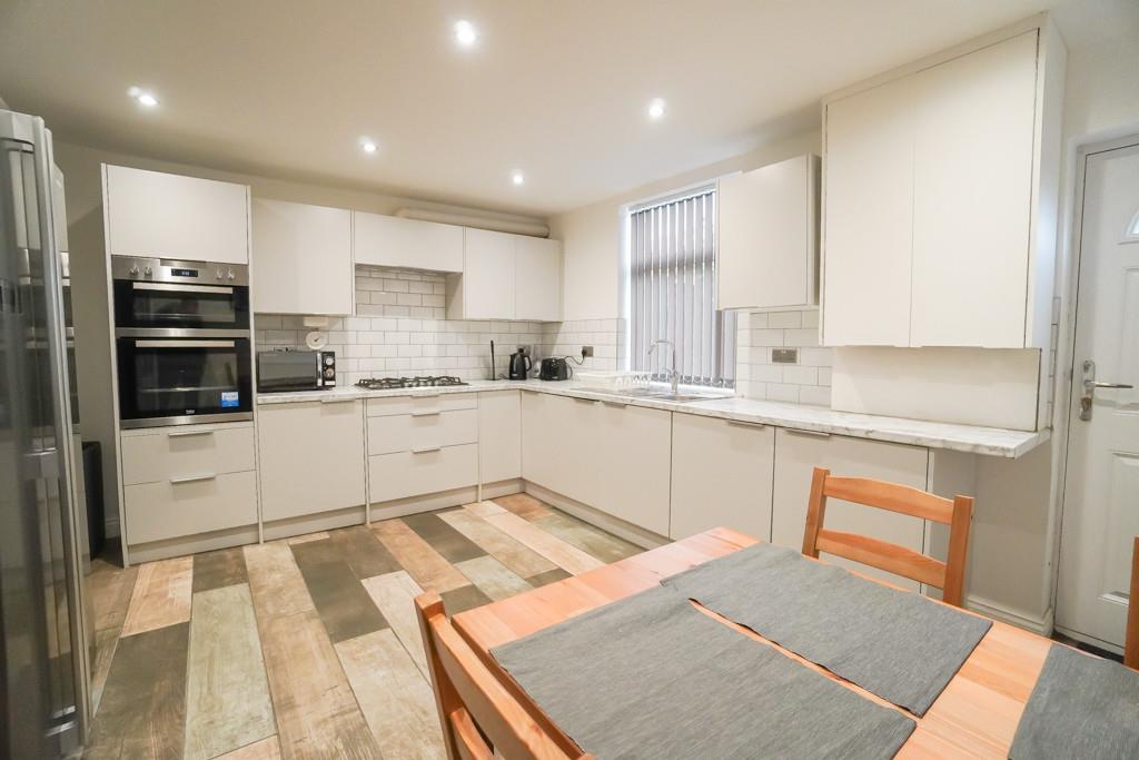 Property Image 9700159f-67cd-4a7b-a2c1-8d507d44ac28