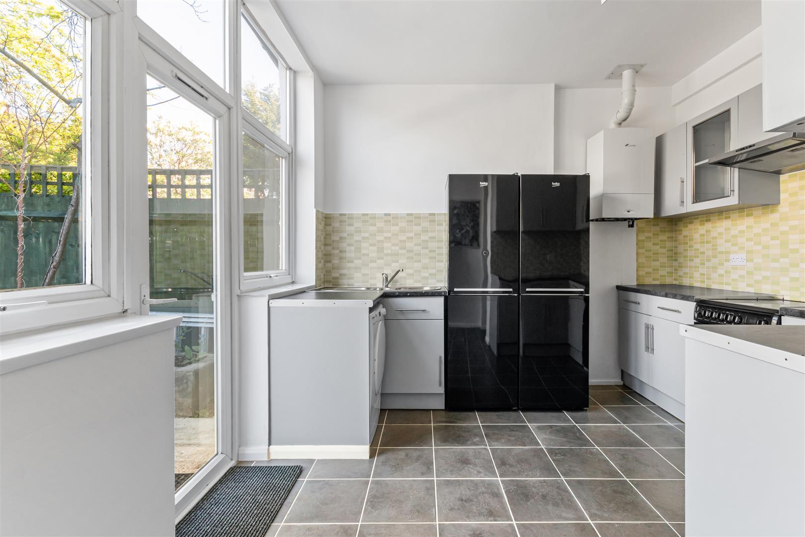 Property Image 97090eab-00d7-49d7-907a-01c310021f98
