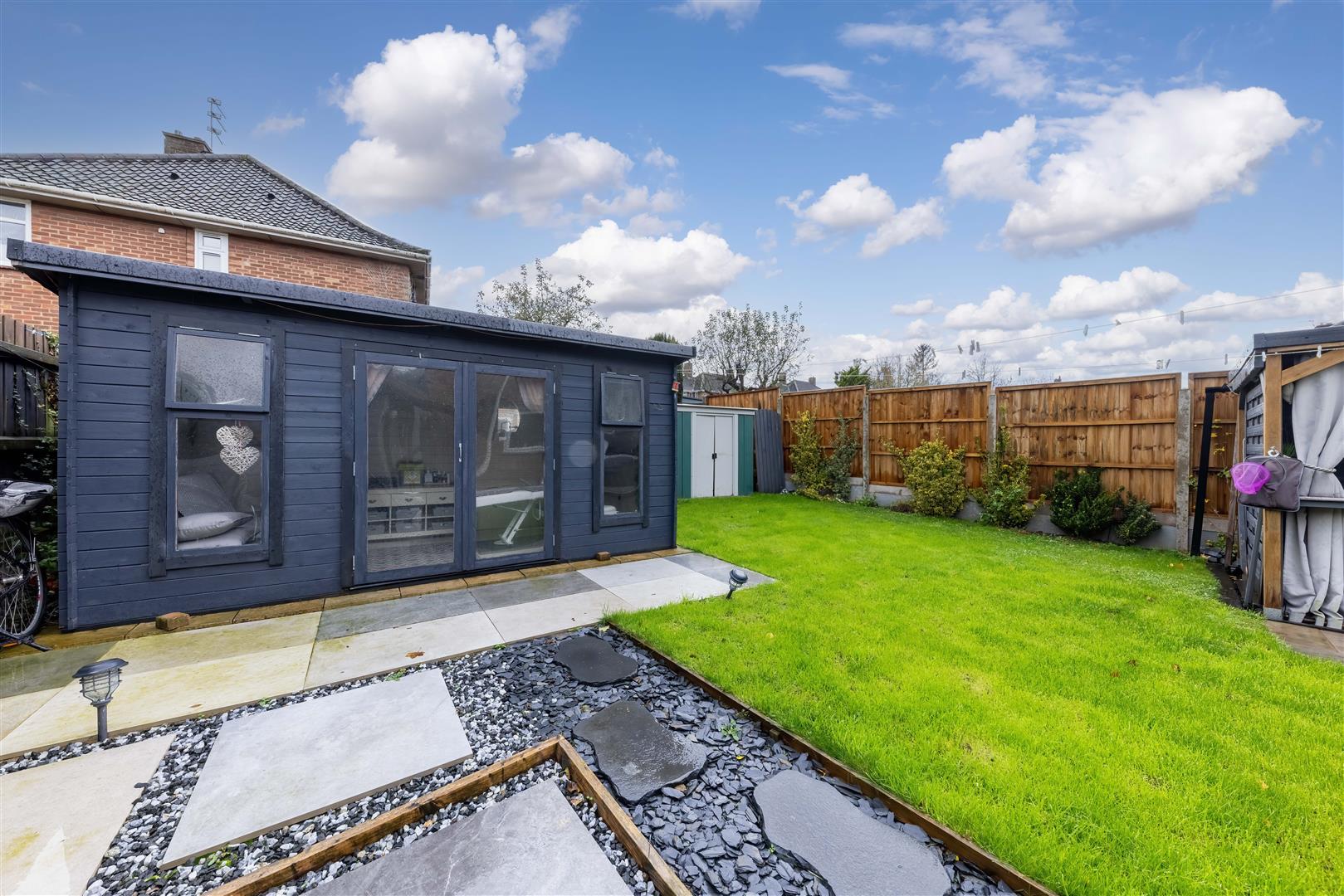 Property Image 9716c3e4-7079-4ea9-9f66-3a8b2d659552