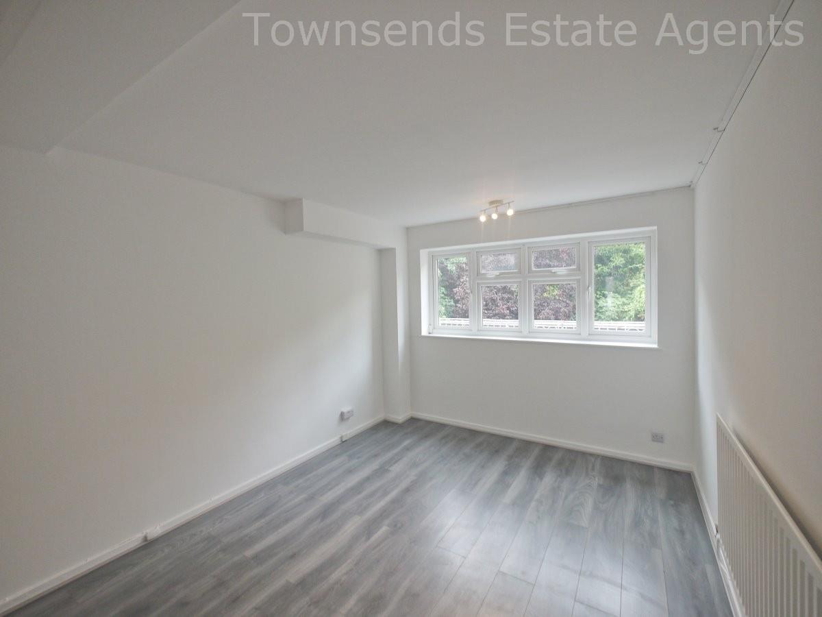 Property Image 971bd47c-5f84-4ca3-ba9e-04e527c145a1