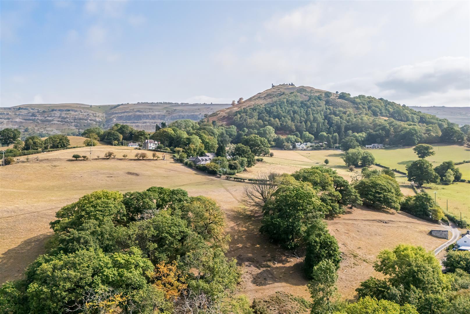 Property Image 9724ec95-67c9-4017-864b-33a09c47c100