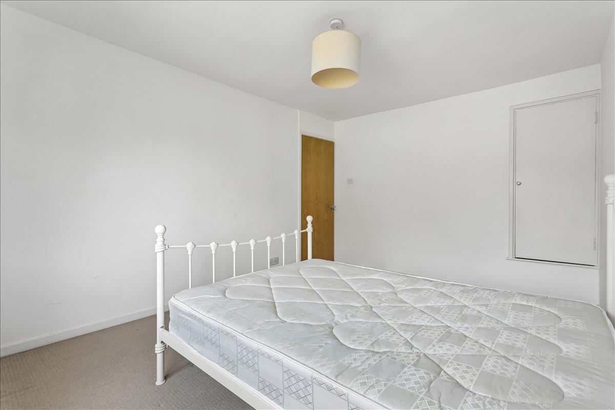 Property Image 97542c4d-1f76-4b39-af86-8c4c3b6639c5