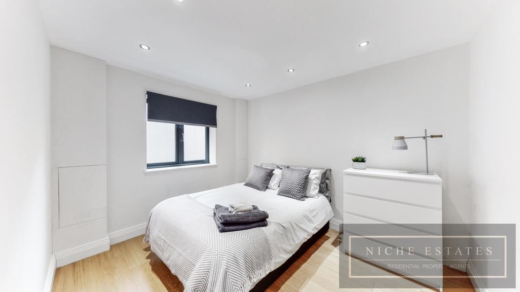 Property Image 9759a8f9-25cb-4274-82ea-0d799e0a1f07